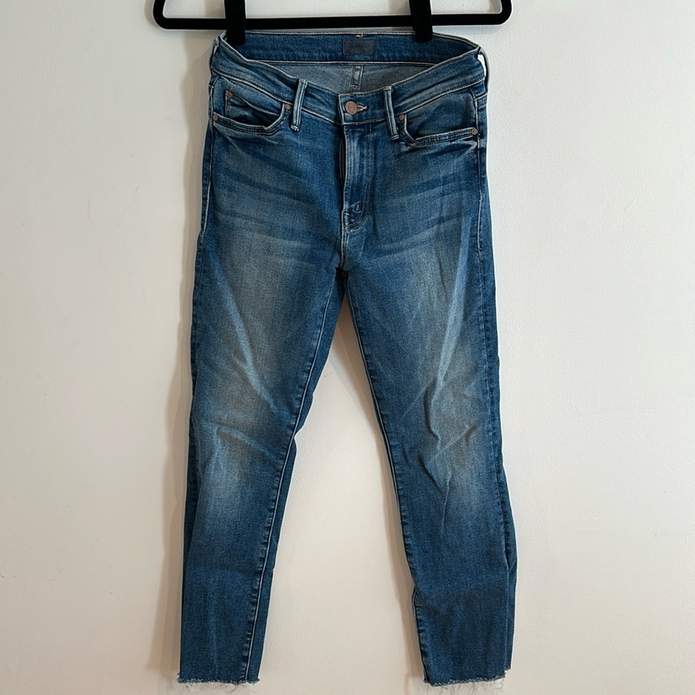 Mother Denim. The Rascal Crop Fray. Hop on Hop Off